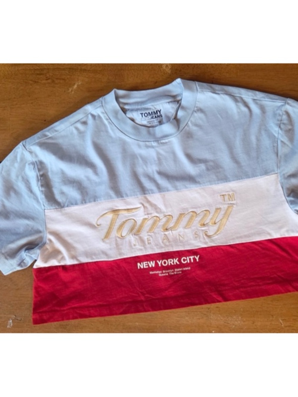 Cropped Tommy Jeans Shirt